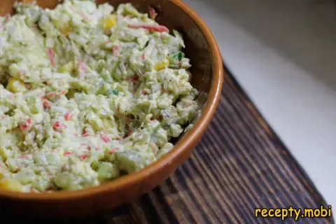 Салат с кукурузой, крабовыми палочками и плавленым сыром – пошаговый рецепт в домашних условиях
