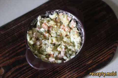 Салат Оливье с мясом свинины, курицы и колбасы – пошаговый рецепт в домашних условиях