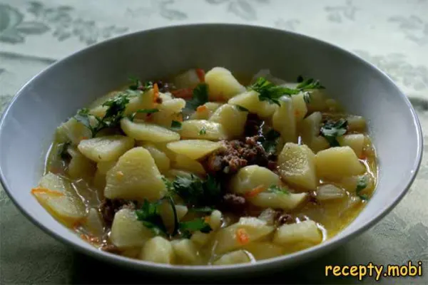 Тушёная картошка с фаршем