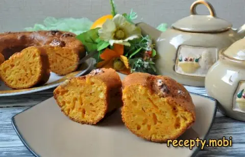 Pumpkin Cake with Walnuts