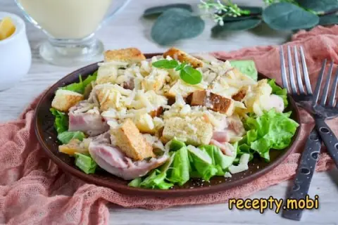 Салат «Цезарь» с копчёной курицей – пошаговый рецепт в домашних условиях