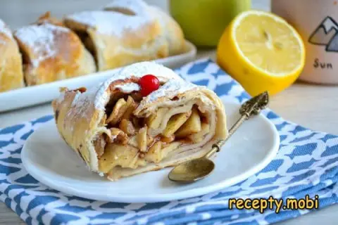 Штрудель с яблоками из слоёного теста – пошаговый рецепт