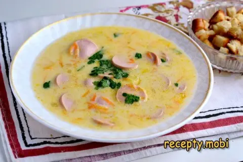 Cheese Soup with Sausages and Processed Cheese