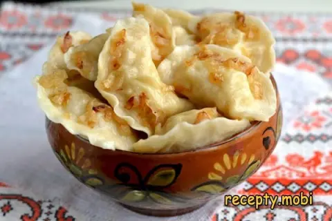Dumplings with Potatoes and Sauerkraut