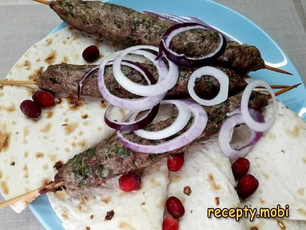 Люля-кебаб в духовке на шпажках