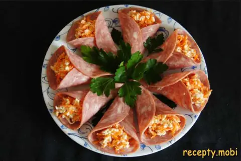 Sausage Rolls with Cheese and Garlic "Bells"