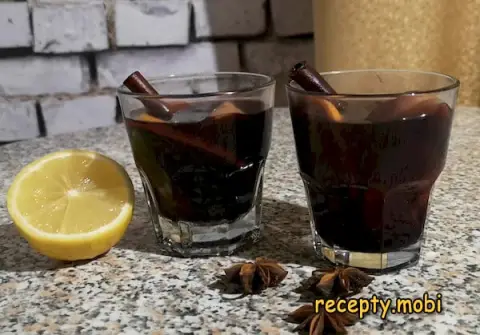 Non-Alcoholic Mulled Wine