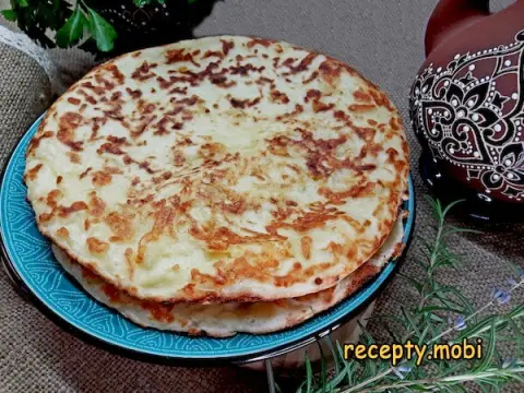 Lazy Khachapuri with Cheese in a Skillet