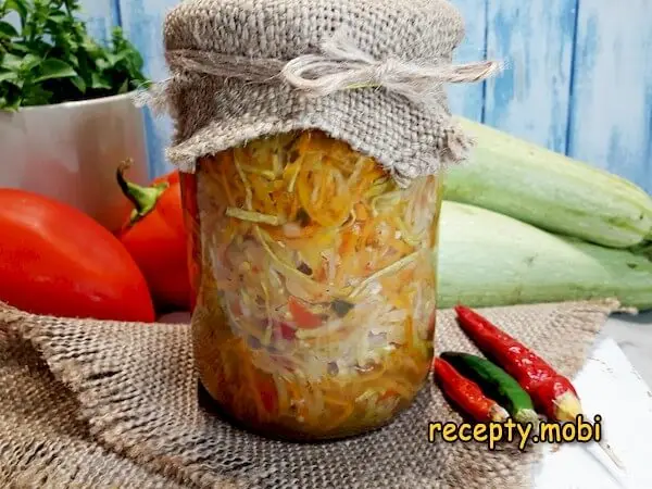Салат из кабачков по-корейски в банке