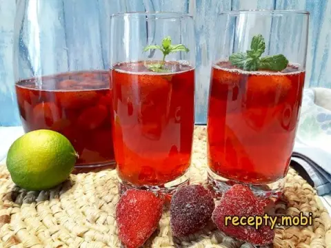 Компот из замороженной клубники