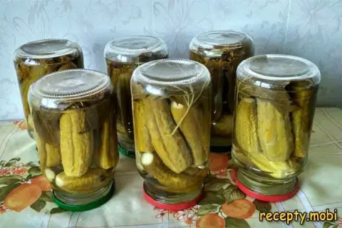 Crispy pickled cucumbers for winter in liter jars