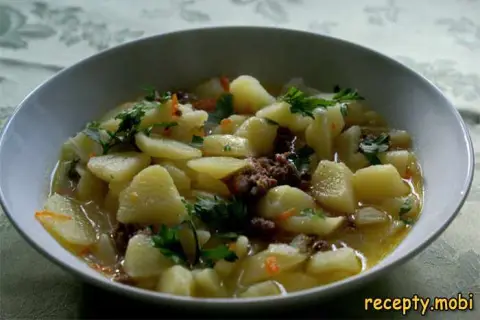 Тушеная картошка с фаршем