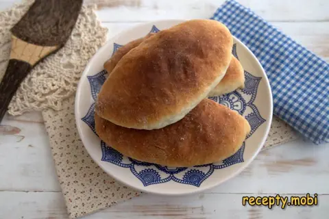 Oven-Baked Pirozhki with Mushrooms