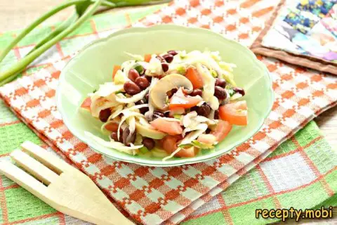 Lenten salad with canned beans