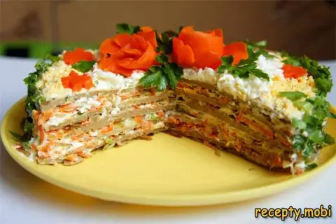 Печёночный торт из свиной печени – нежная закуска с луком и морковью