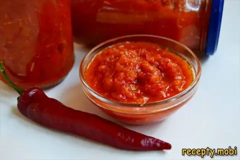 Adjika with Apples and Tomatoes (Spicy)